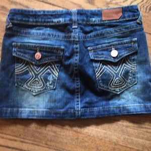 Womans skirt size 3 denim great shape 13 inch